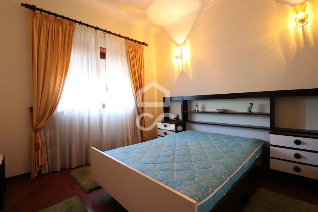 Moradia T3 para Venda em Almalagues Foto 13