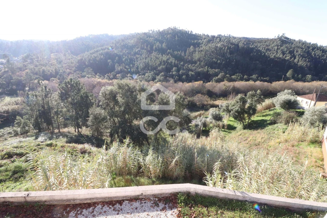 Moradia T3 para Venda em Almalagues Foto 9