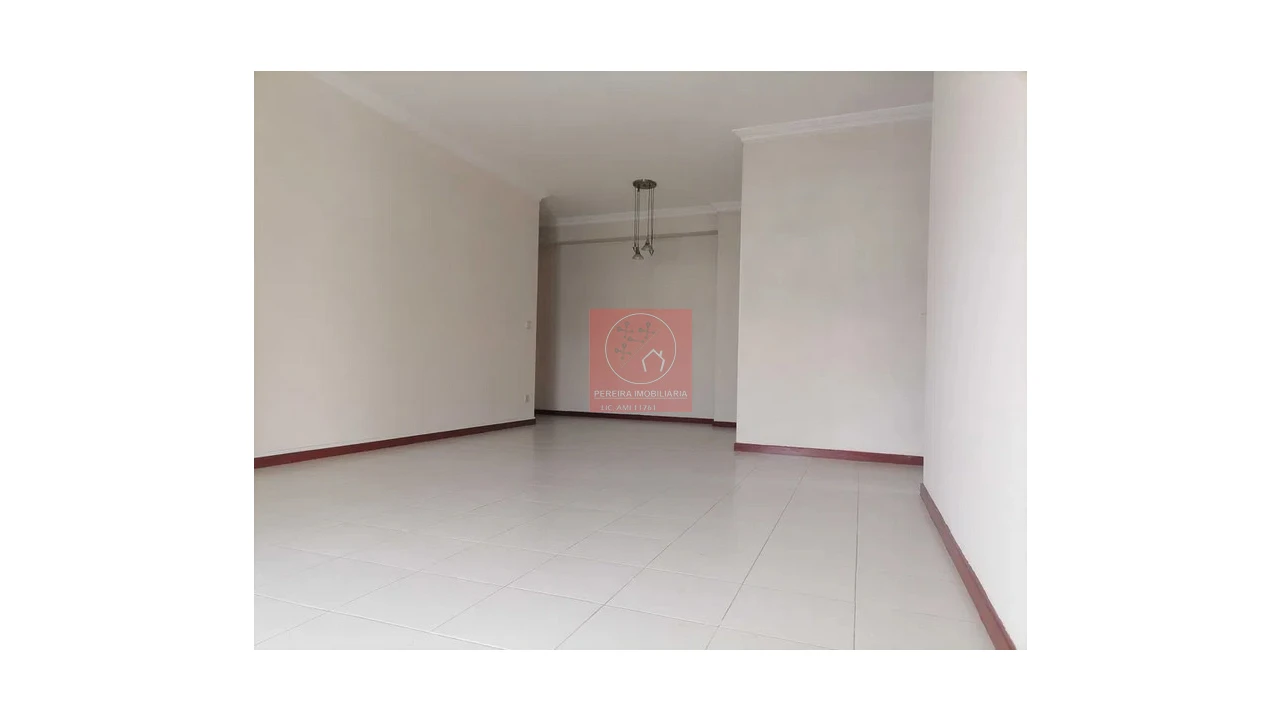 Apartamento T2 para Venda em Arcozelo Foto 1