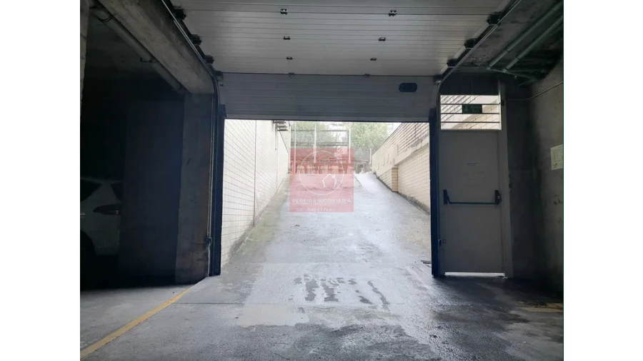 Apartamento T2 para Venda em Arcozelo Foto 8