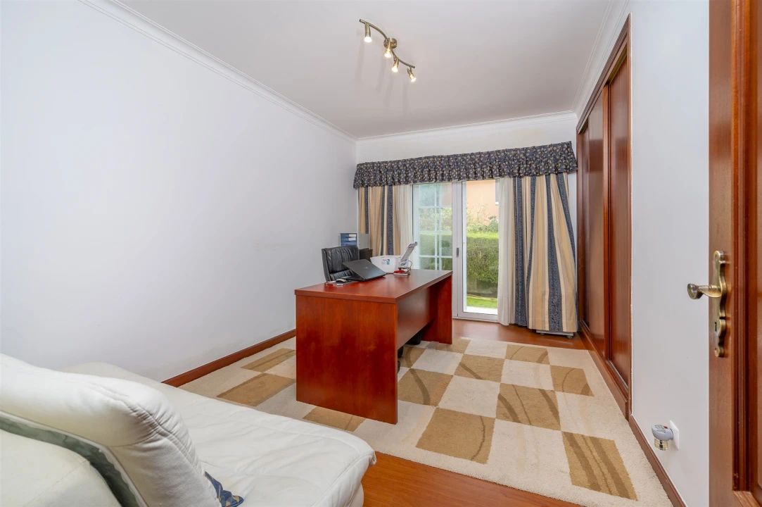 Moradia T4 para Venda em Santa Maria e São Miguel, São Martinho, São Pedro Penaferrim Foto 28