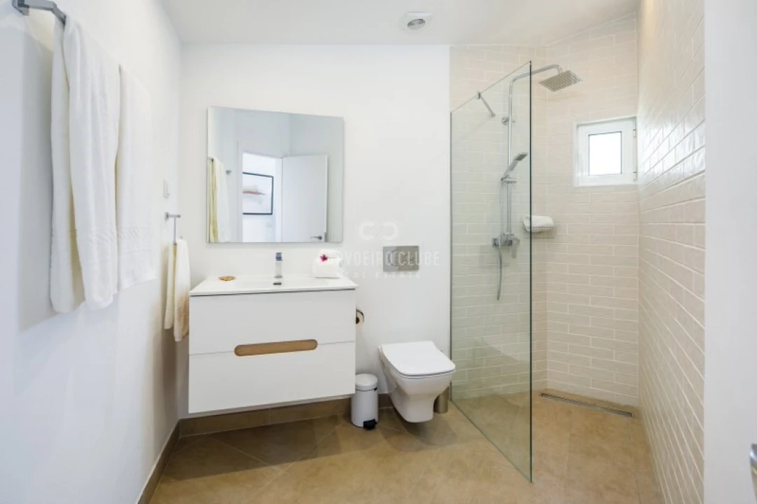 Apartamento T1 para Venda em Lagoa e Carvoeiro Foto 9