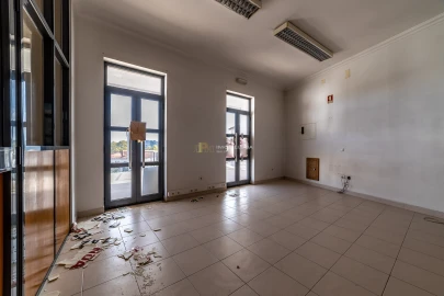 Negócio para Venda em Pernes