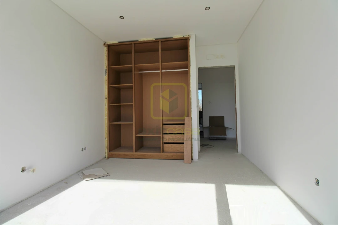 Moradia T4 para Venda em Cacia Foto 7