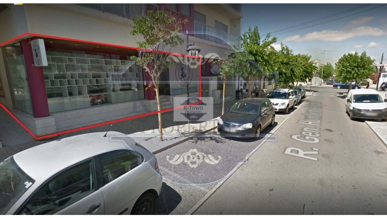 Negócio para Venda em Guia Foto 1