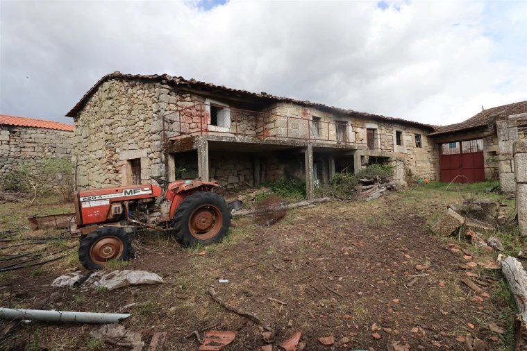 Quinta T0 para Venda em Vale de Telhas Foto 7