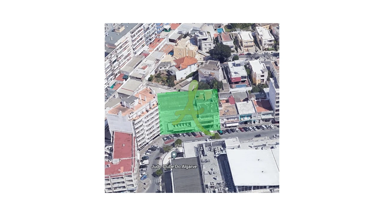 Terreno para Venda em Faro (Sé e São Pedro) Foto 1