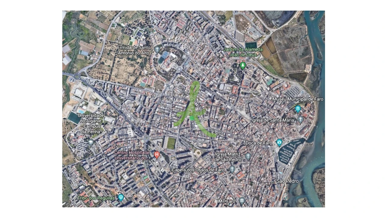 Terreno para Venda em Faro (Sé e São Pedro) Foto 2