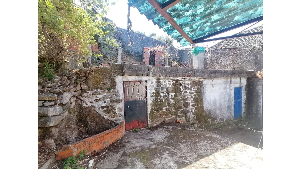 Moradia T2 para Venda em Cabreiro Foto 12