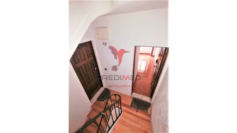 Apartamento T2 para Venda em Santa Maria Maior