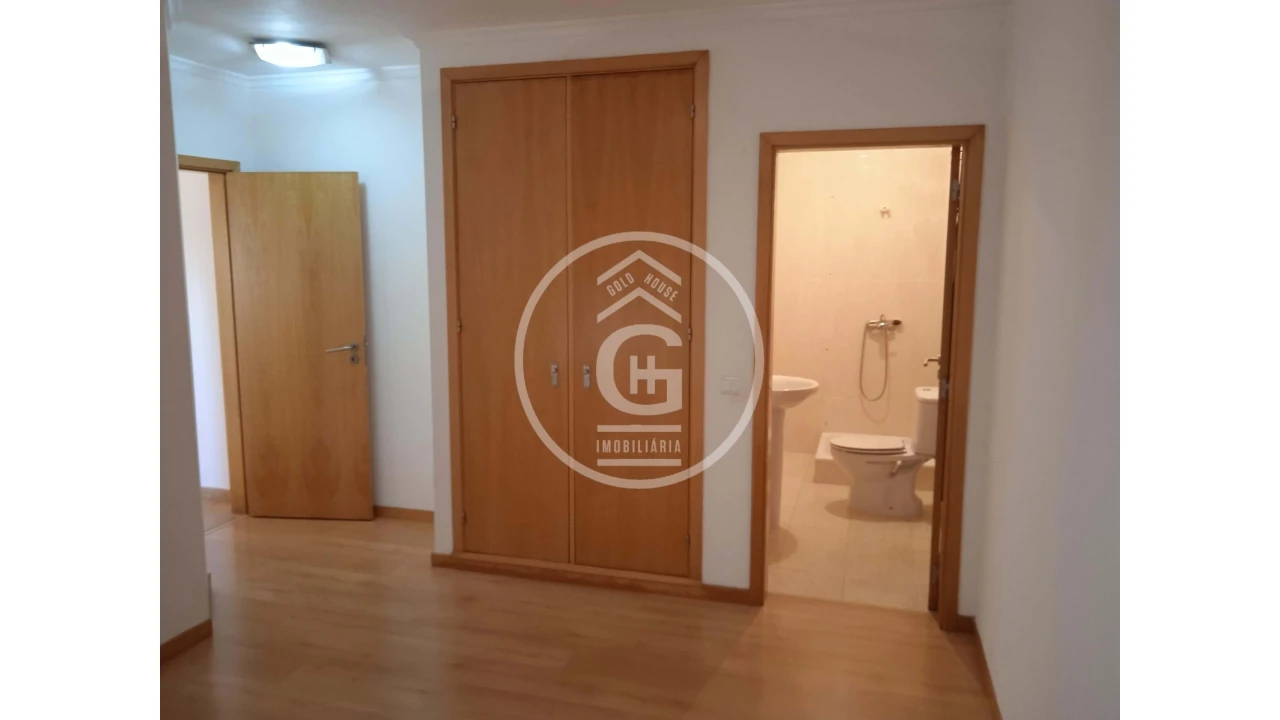 Apartamento T2 para Venda em Chamusca e Pinheiro Grande Foto 13