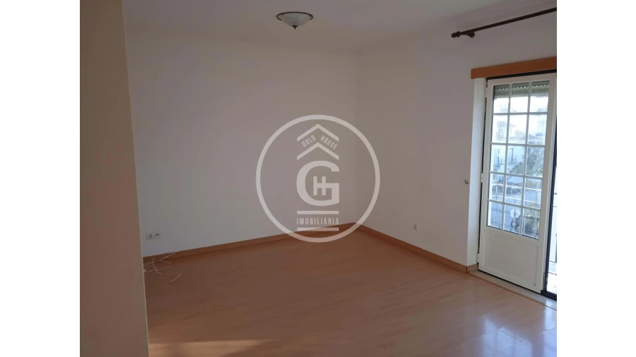 Apartamento T2 para Venda em Chamusca e Pinheiro Grande Foto 6