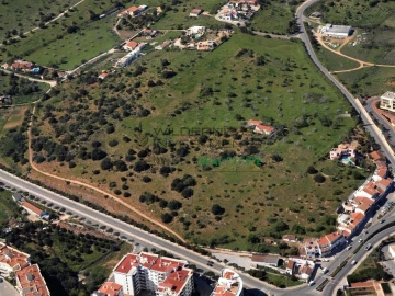 Terreno para Venda em Lagos (São Sebastião e Santa Maria)