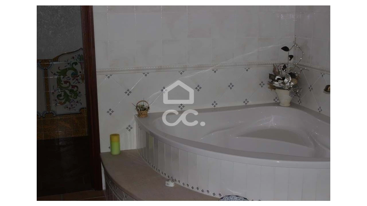 Quinta T6 para Venda em Fornos de Maceira Dão Foto 29