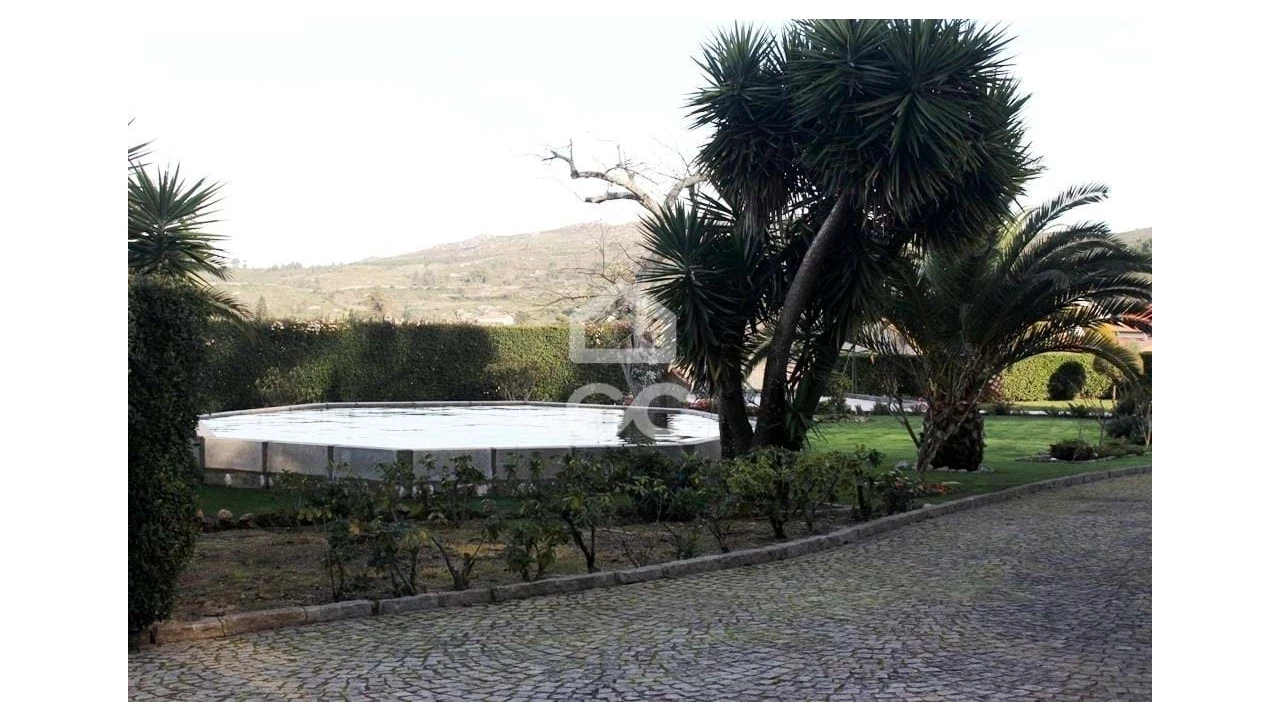 Quinta T6 para Venda em Fornos de Maceira Dão Foto 14