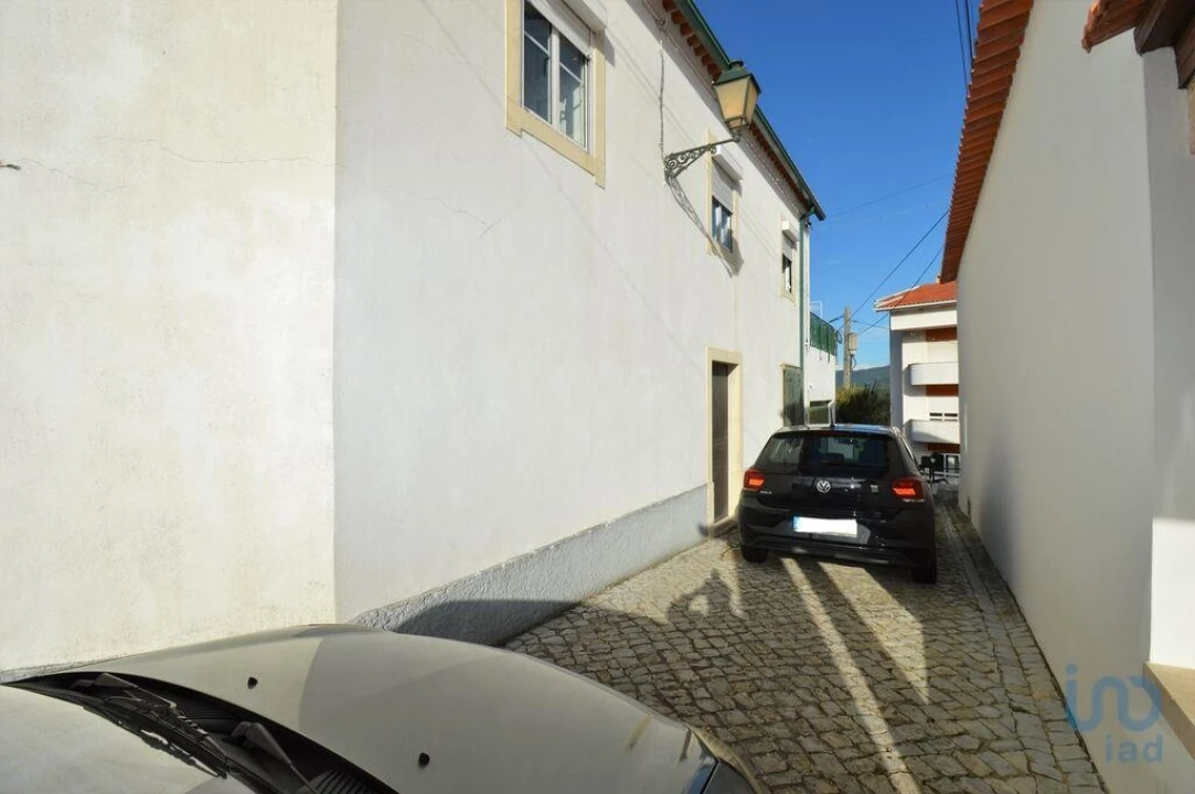 Moradia T3 para Venda em São Miguel, Santa Eufémia e Rabaçal Foto 3