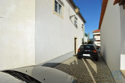 Moradia T3 para Venda em São Miguel, Santa Eufémia e Rabaçal