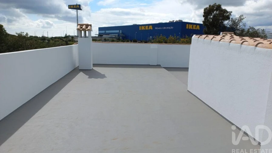 Moradia T2 para Venda em Santa Barbara de Nexe Foto 16