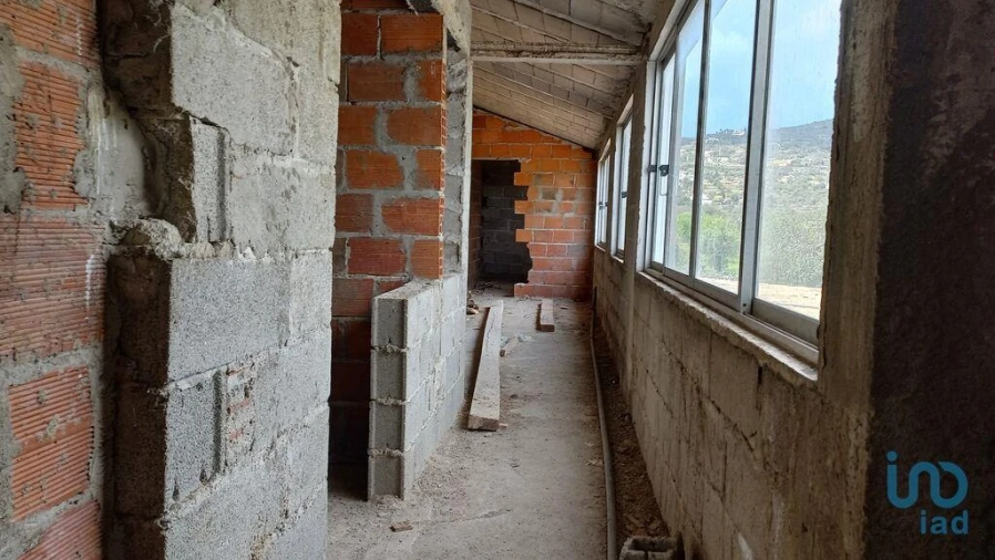 Moradia T2 para Venda em Santa Barbara de Nexe Foto 12