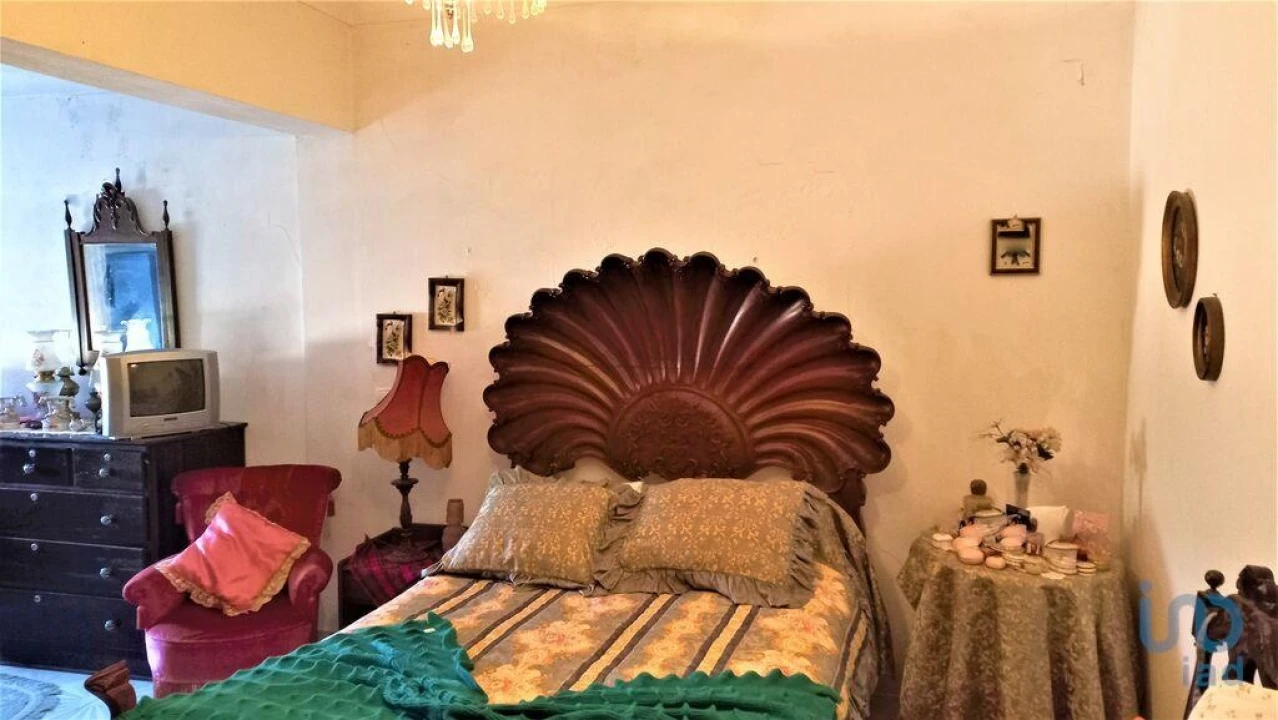 Moradia T2 para Venda em Santa Barbara de Nexe Foto 8