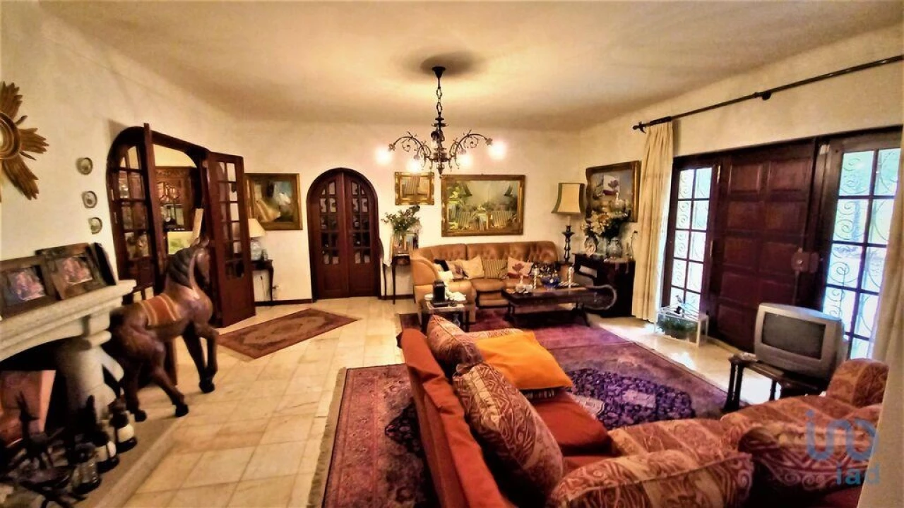 Moradia T2 para Venda em Santa Barbara de Nexe Foto 2