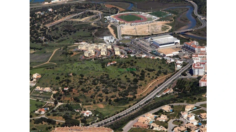 Terreno para Venda em Lagos (São Sebastião e Santa Maria) Foto 1