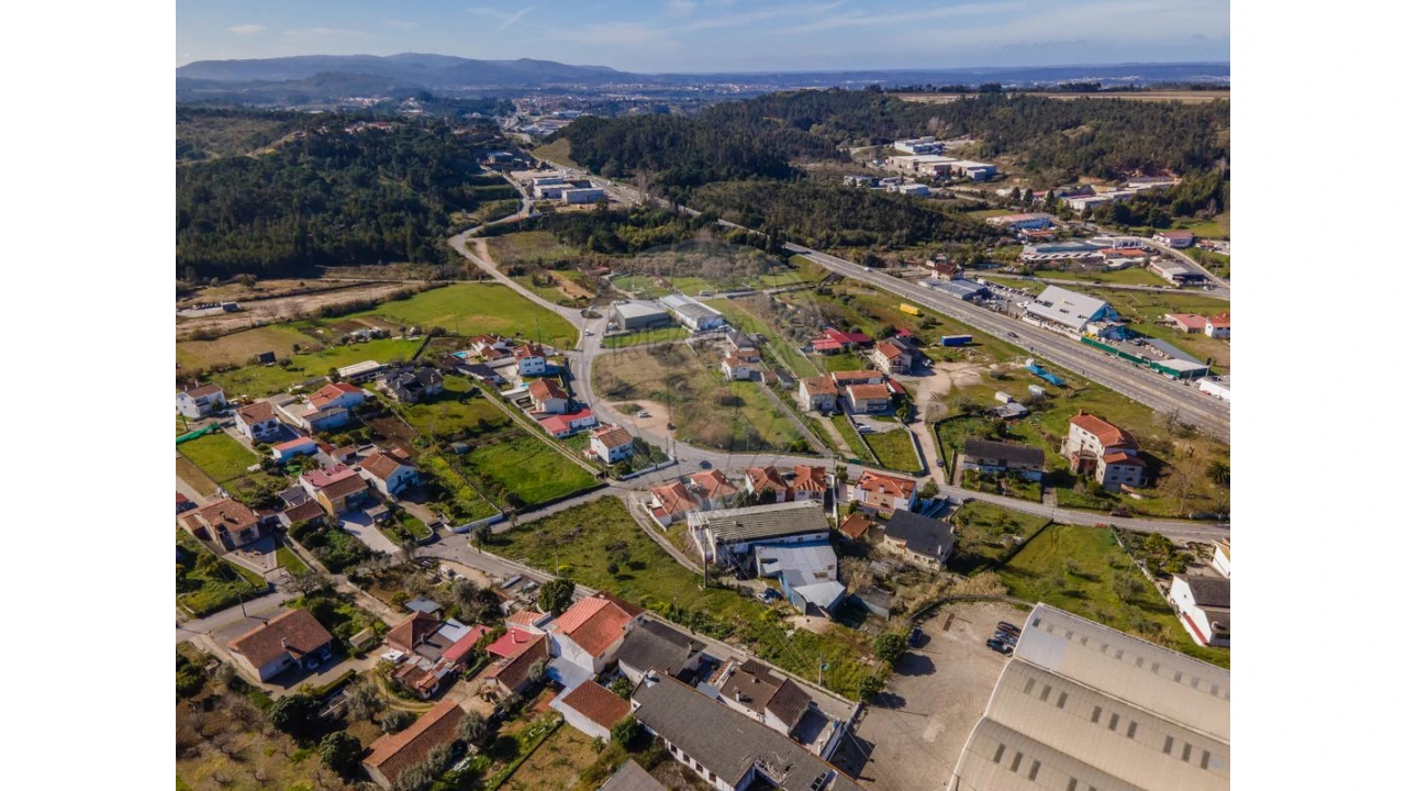 Terreno para Venda em Assafarge e Antanhol Foto 9