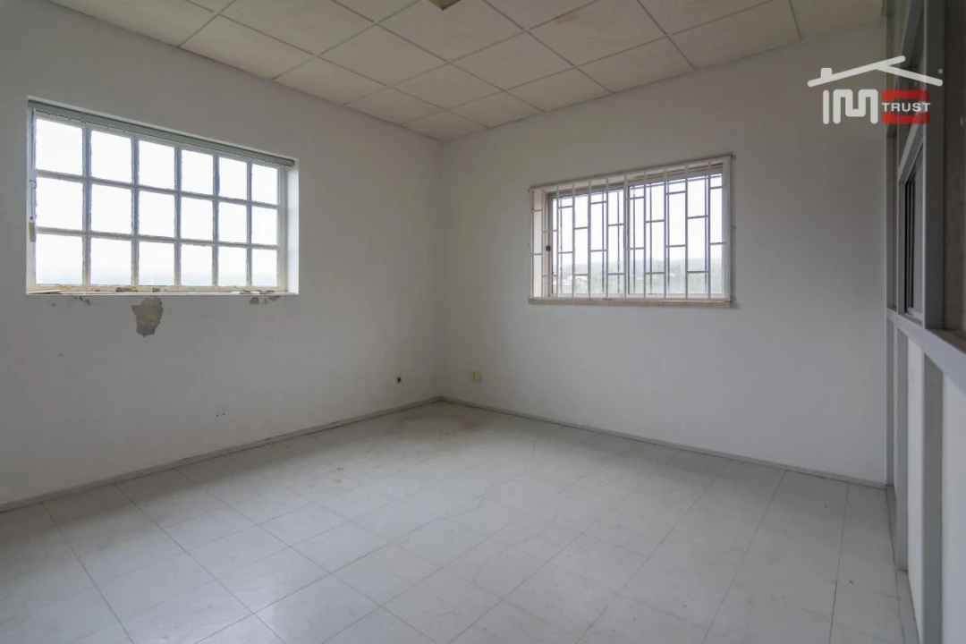 Armazém para Venda em Mira de Aire Foto 10