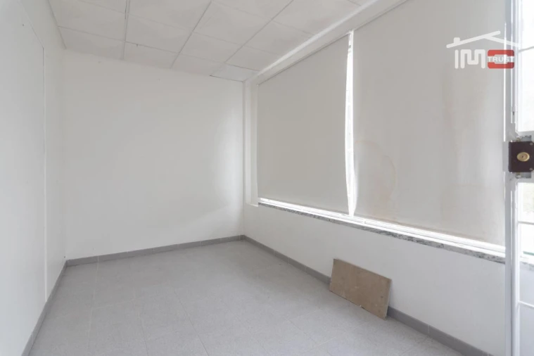 Armazém para Venda em Mira de Aire Foto 18