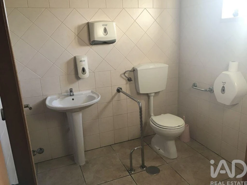 Negócio para Venda em Rio de Couros e Casal dos Bernardos Foto 22