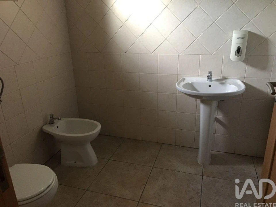 Negócio para Venda em Rio de Couros e Casal dos Bernardos Foto 24