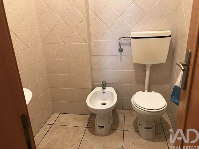 Negócio para Venda em Rio de Couros e Casal dos Bernardos Foto 25