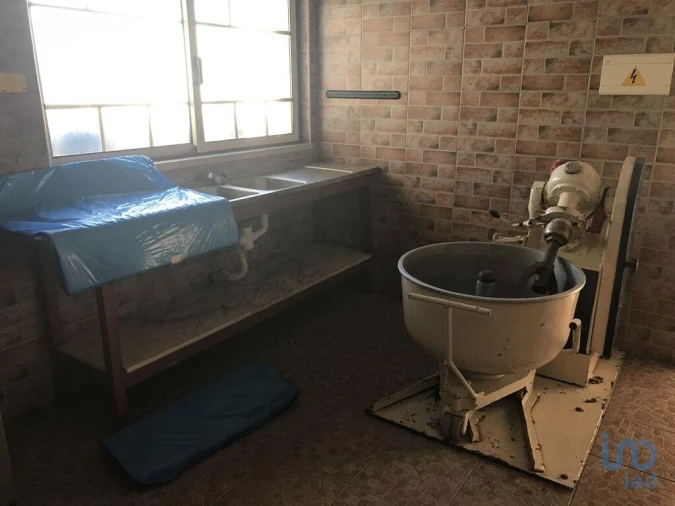 Negócio para Venda em Rio de Couros e Casal dos Bernardos Foto 13