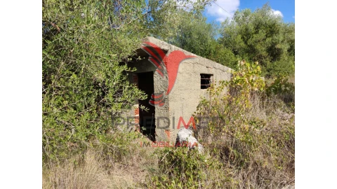 Terreno para Venda em Nossa Senhora das Misericordias