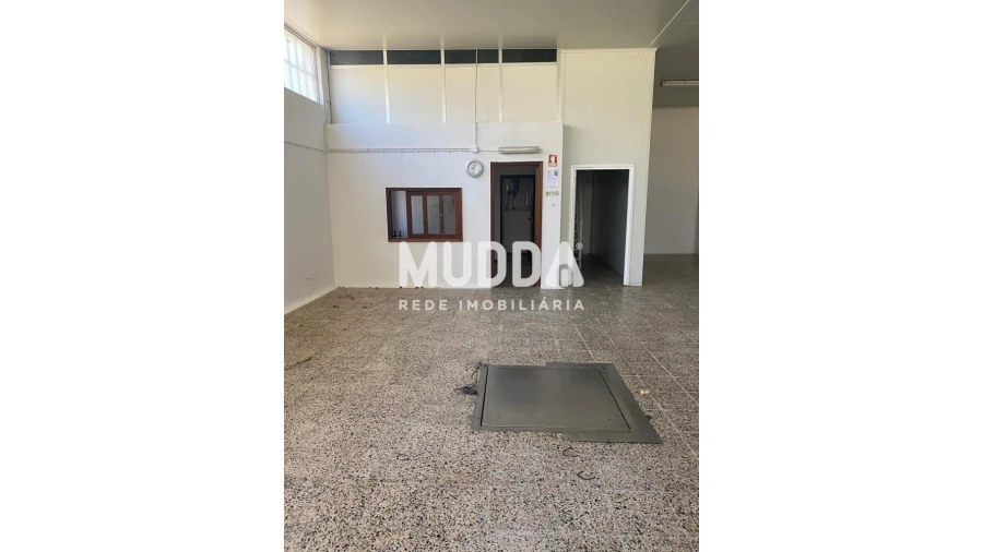 Armazém para Venda em Valega Foto 4