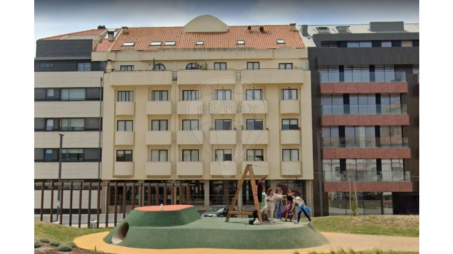Loja para Venda em Espinho Foto 2