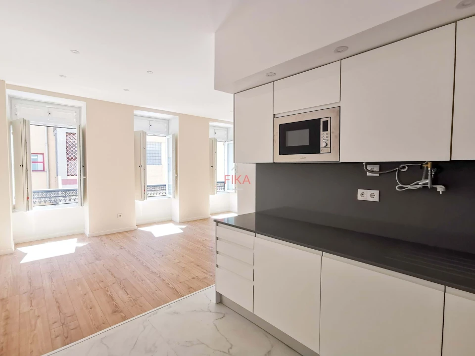 Apartamento T2 para Venda em Almada, Cova da Piedade, Pragal e Cacilhas Foto 2