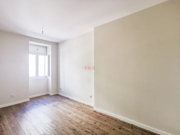 Apartamento T2 para Venda em Almada, Cova da Piedade, Pragal e Cacilhas