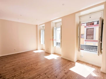 Apartamento T2 para Venda em Almada, Cova da Piedade, Pragal e Cacilhas