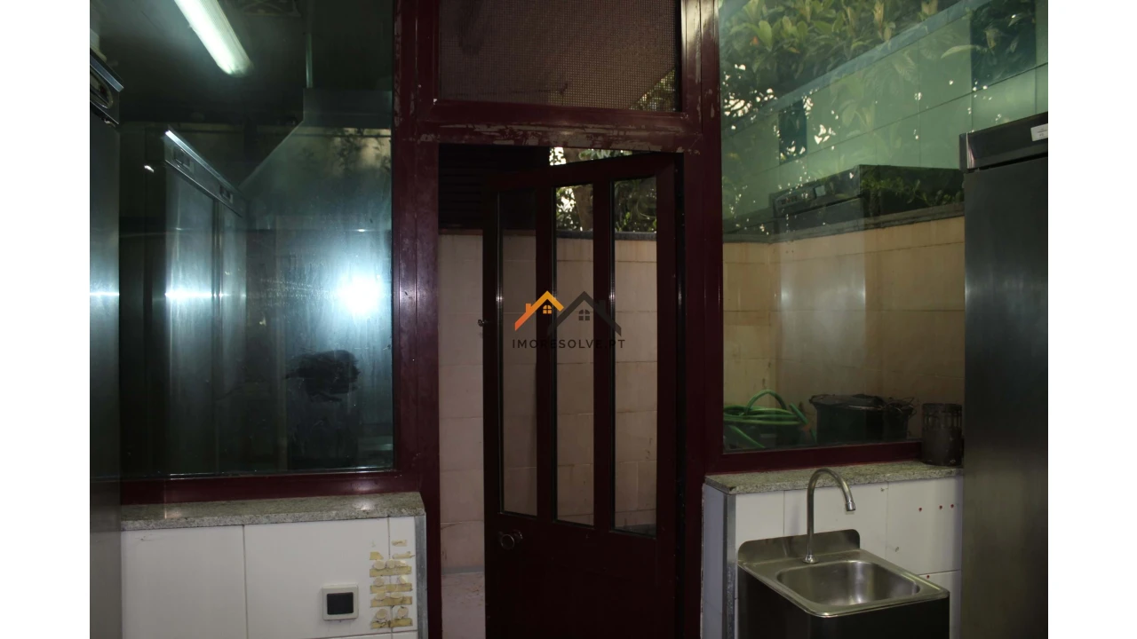 Negócio para Venda em Rio Tinto Foto 4