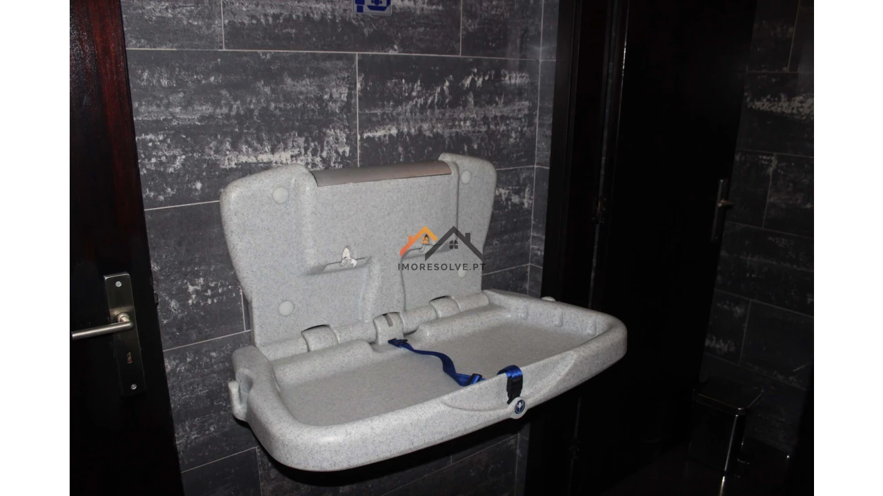 Negócio para Venda em Rio Tinto Foto 20