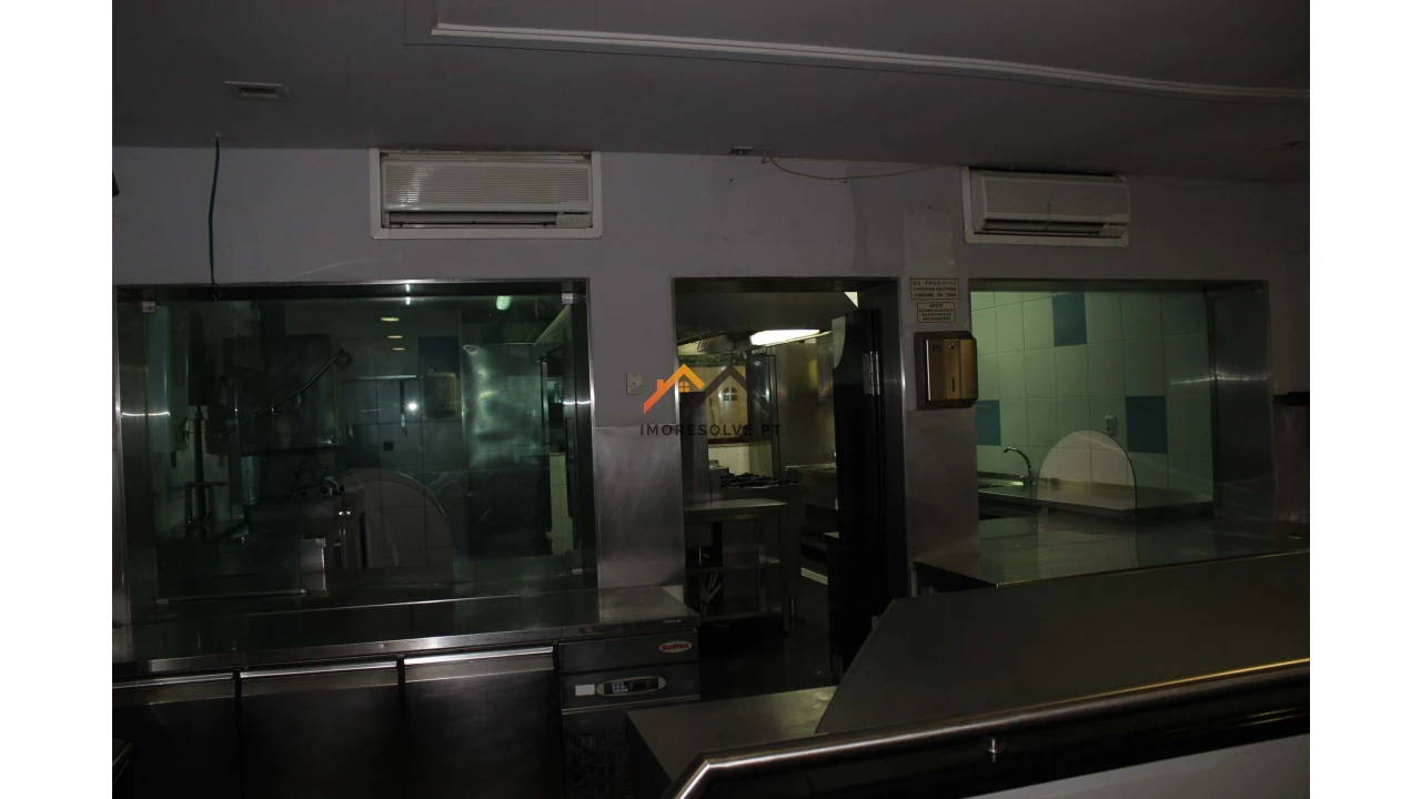 Negócio para Venda em Rio Tinto Foto 3