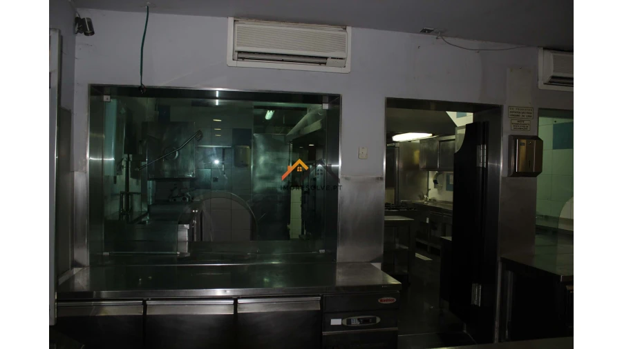 Negócio para Venda em Rio Tinto Foto 2