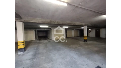 Apartamento T3 para Venda em Póvoa de Varzim, Beiriz e Argivai