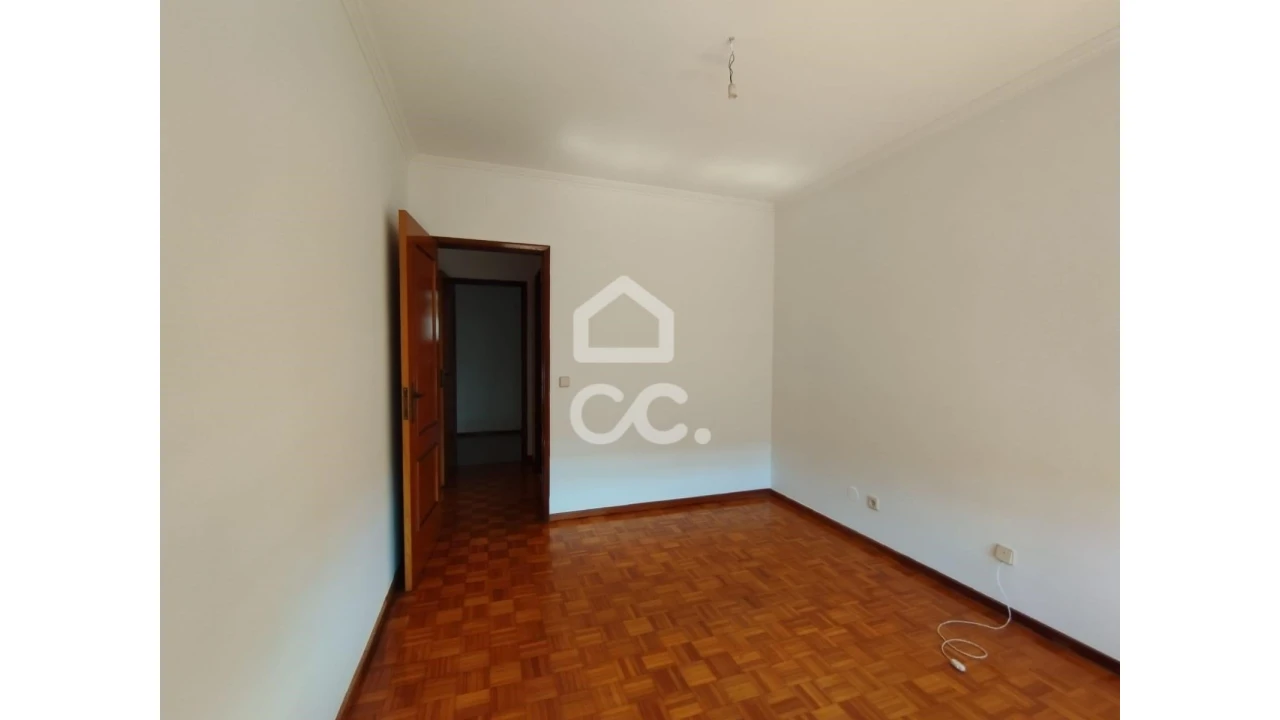 Apartamento T3 para Venda em Póvoa de Varzim, Beiriz e Argivai Foto 4