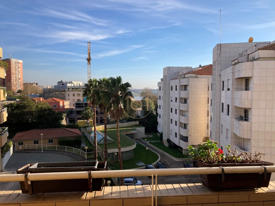 Apartamento T3 para Venda em Aldoar, Foz do Douro e Nevogilde Foto 42