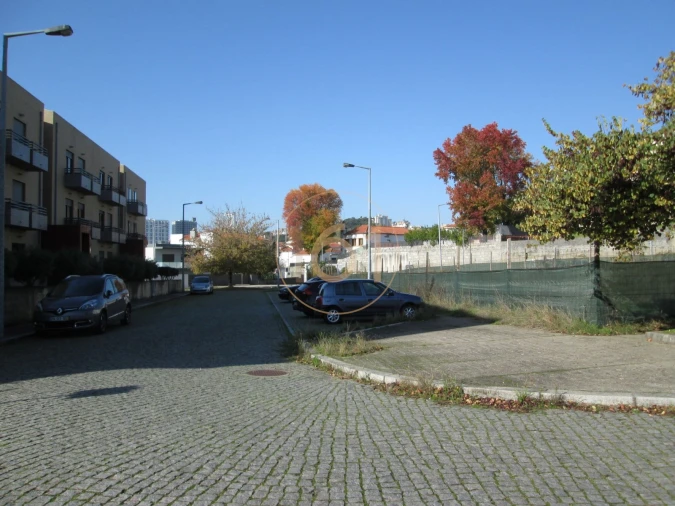 Terreno para Venda em Campanhã Foto 4
