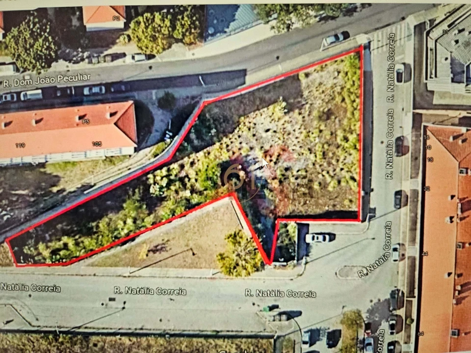 Terreno para Venda em Campanhã Foto 1