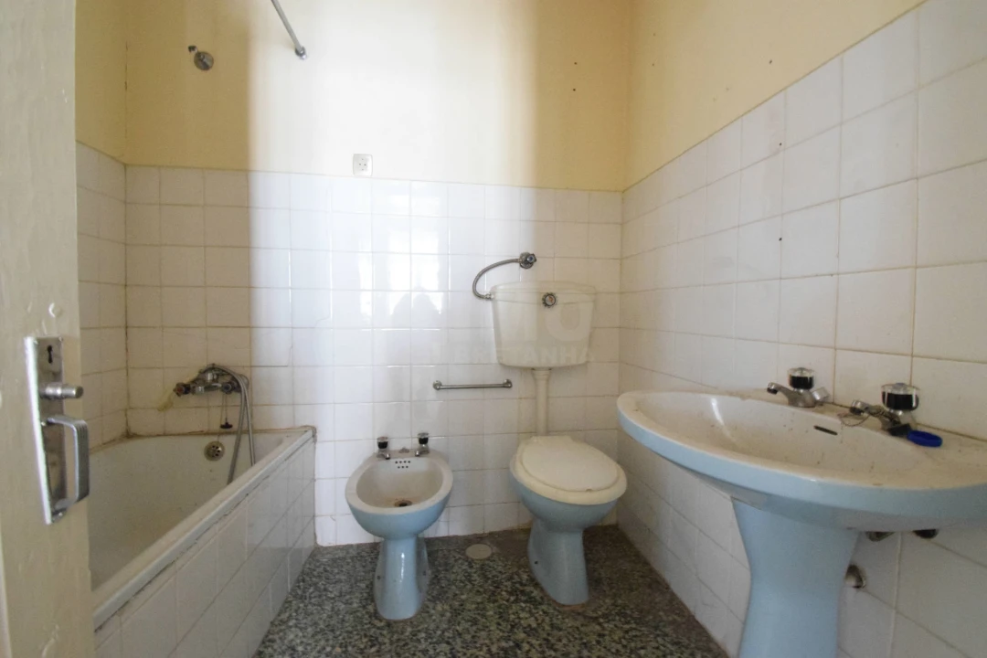 Moradia T0 para Venda em Teixoso e Sarzedo Foto 16