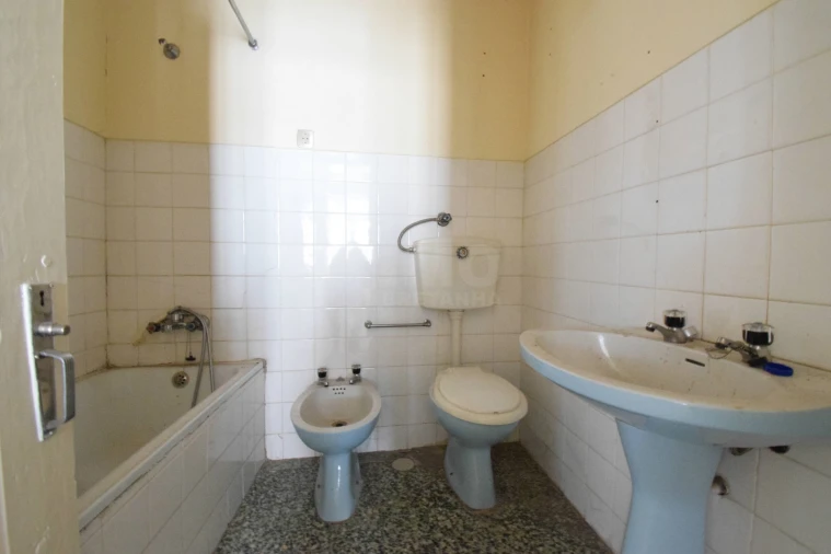 Moradia T0 para Venda em Teixoso e Sarzedo Foto 16